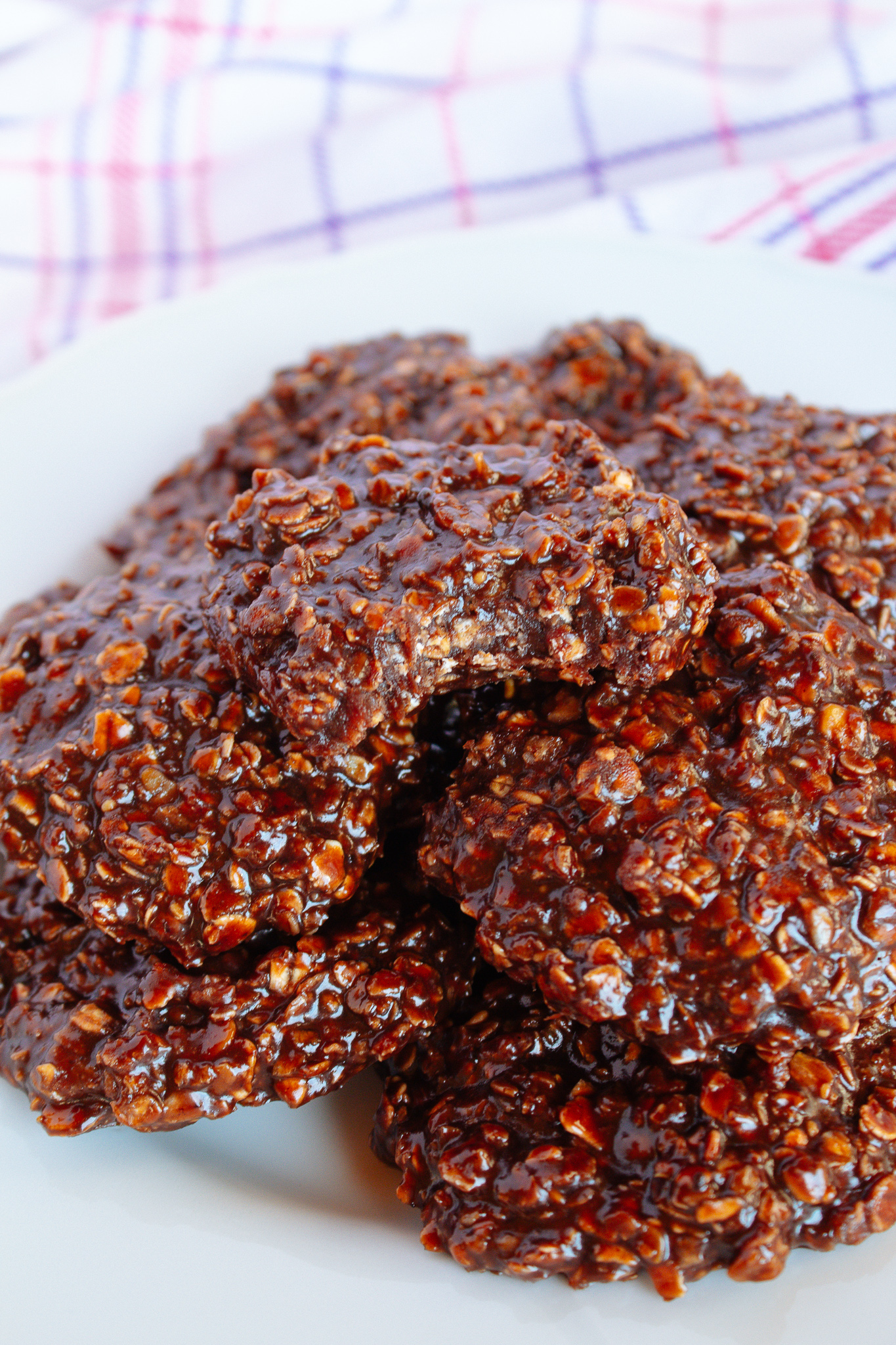 No Bake Chocolate Peanut Butter Cookies