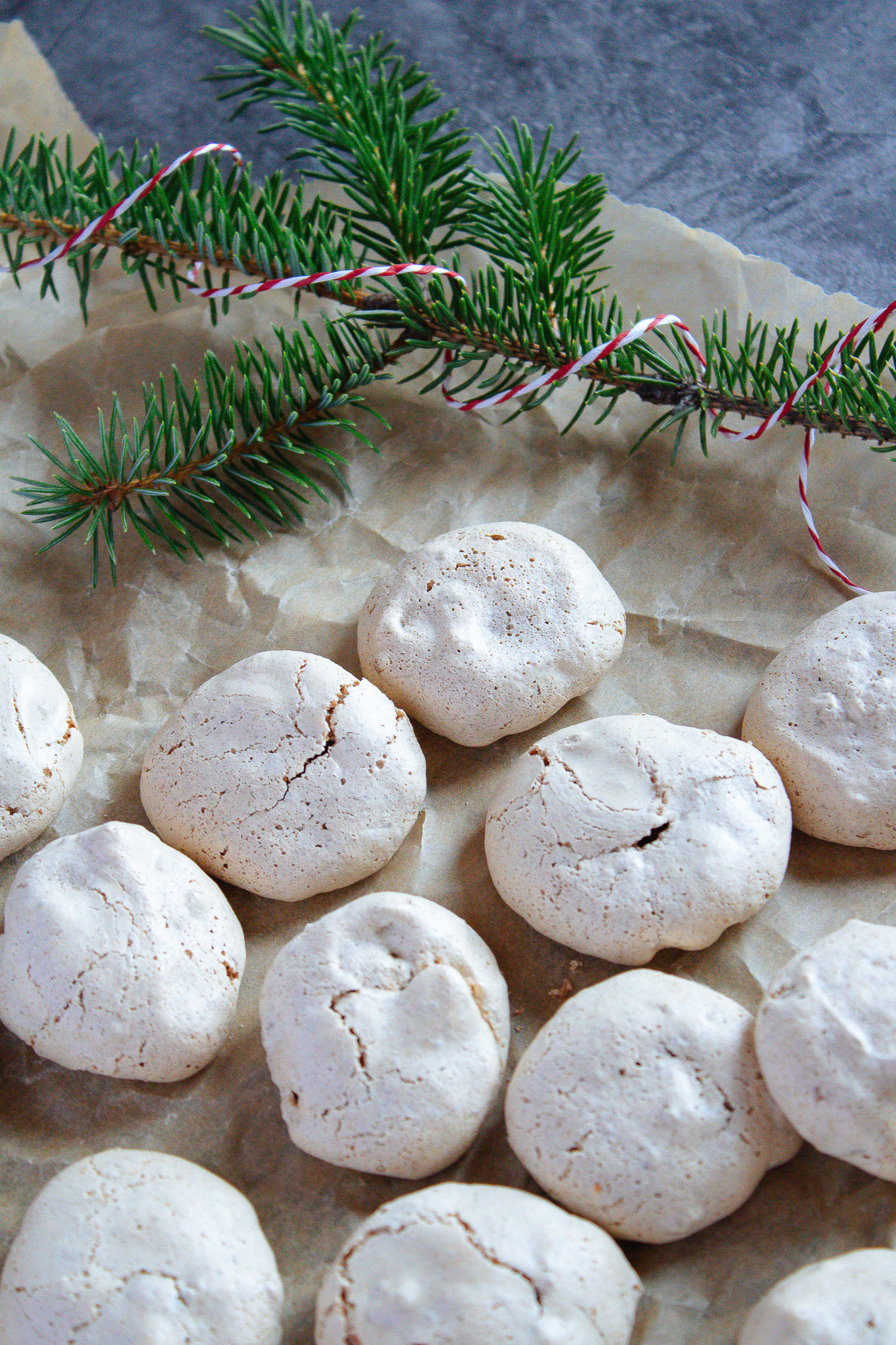 Soft Gingerbread Meringue Cookies