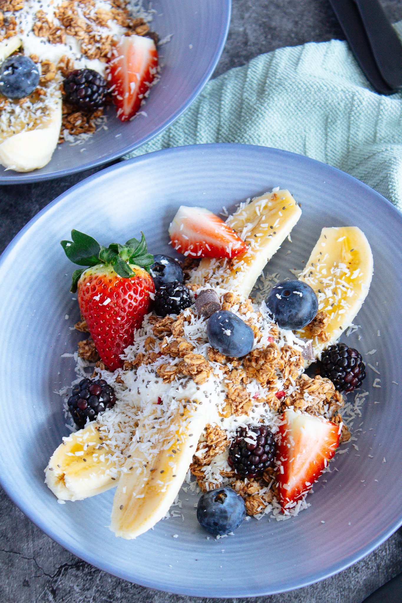 Healthy Breakfast Banana Split - A LA INGA